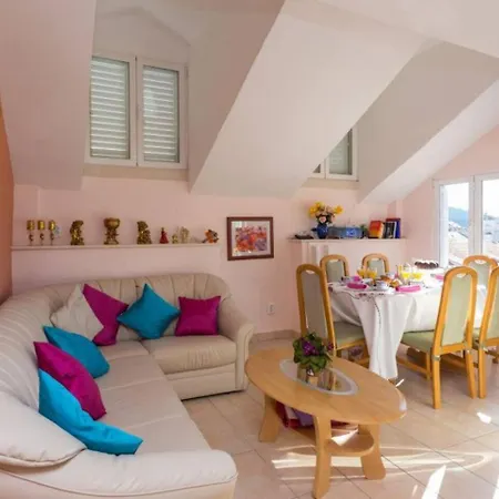 Hébergement de vacances House Star 1